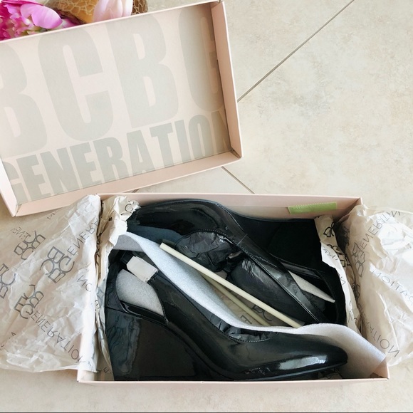 BCBGeneration Blossoms Patent Wedge Pump Black 9M - Picture 10 of 14